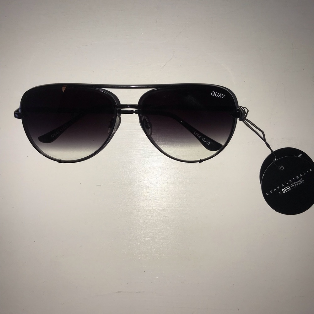 Quay Australia x Desi Perkins Aviators